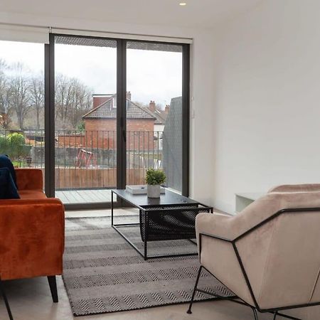 Modern 2 Bedroom Apartment In Wimbledon Лондон Екстер'єр фото